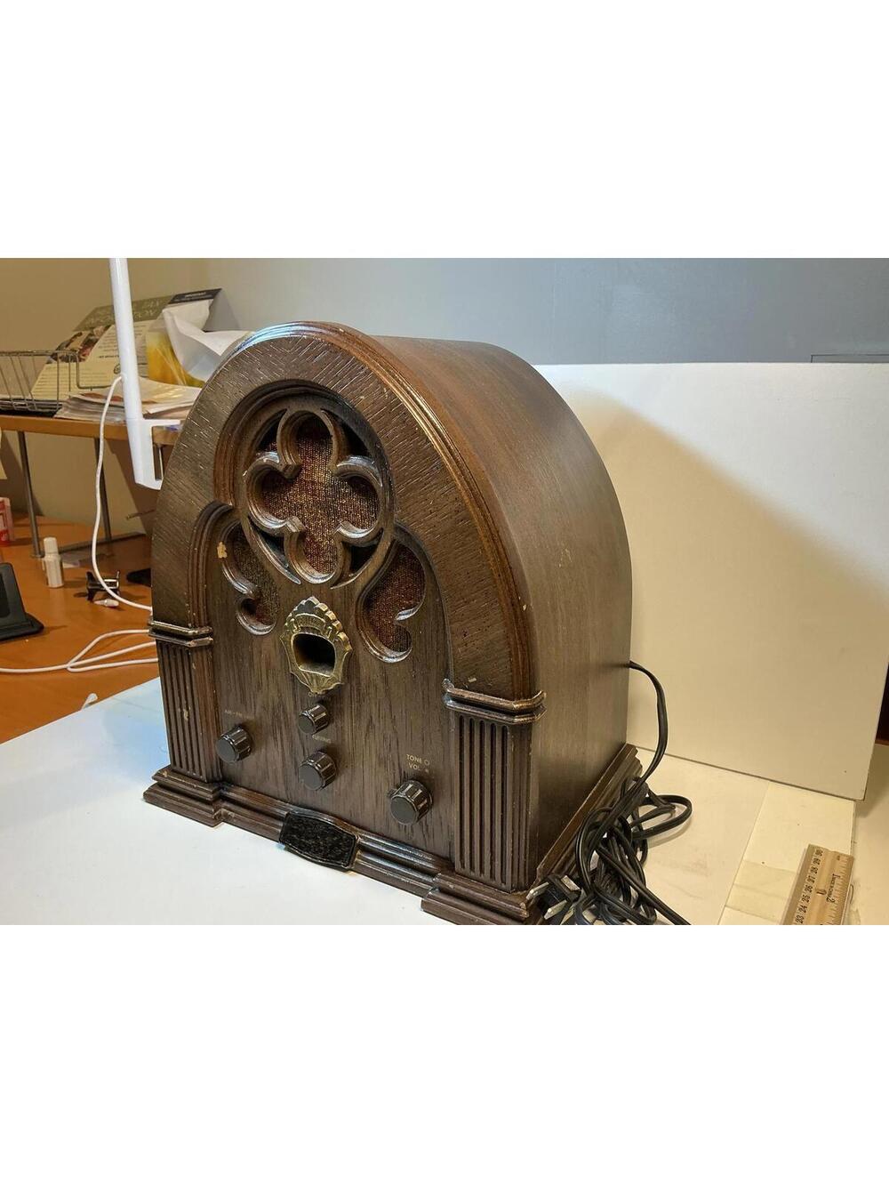 Vintage Philco Cathedral Style AM/FM Radio Working Wood Retro Reproduction